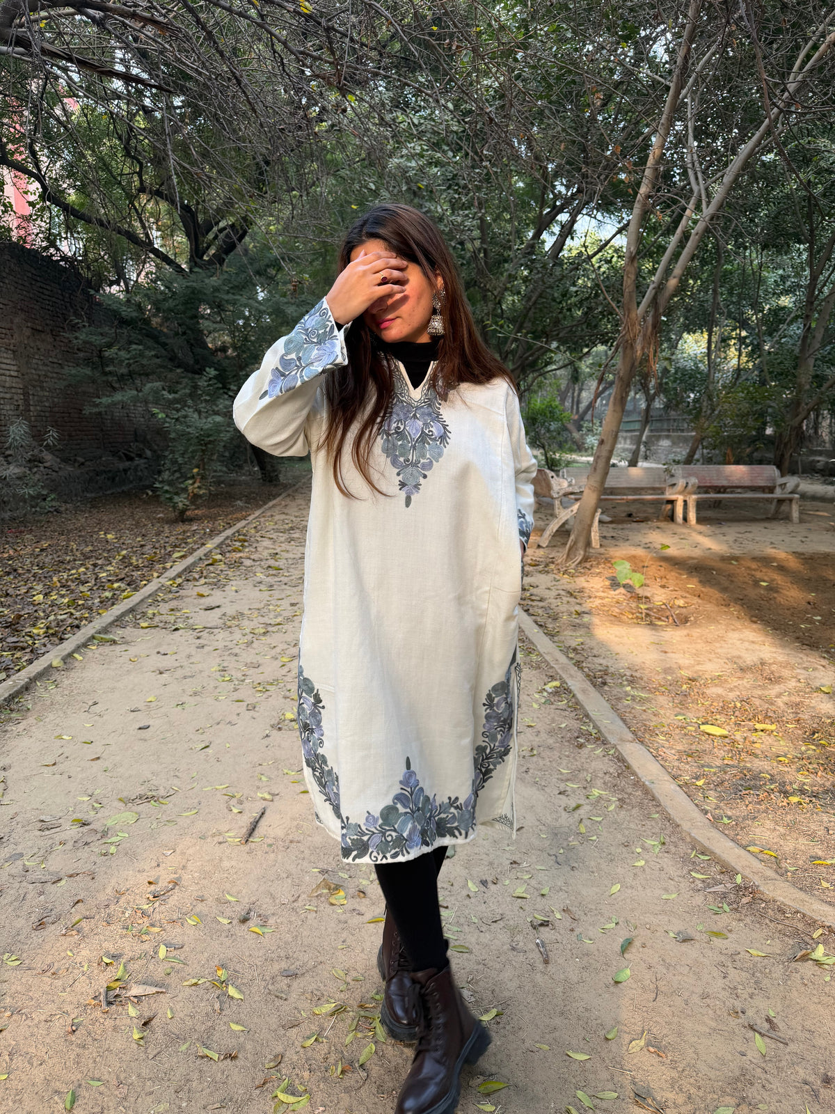 Ivory Ice-Blue Pheran