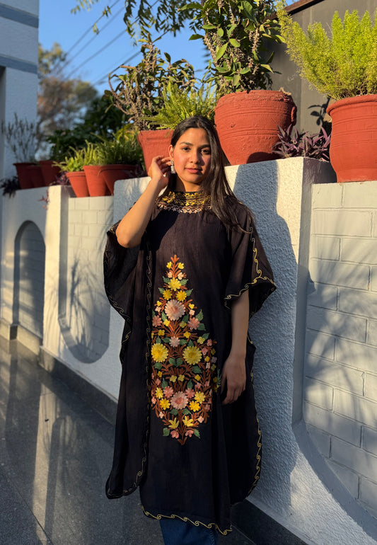 Black-multi high neck Kaftan