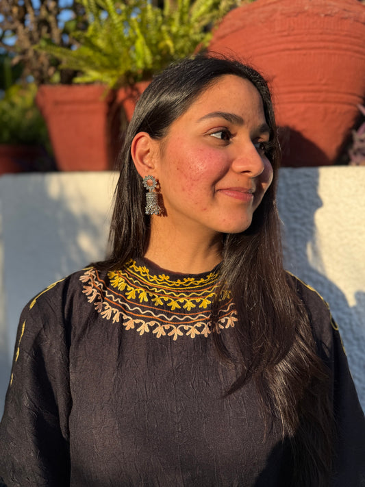 Black-multi high neck Kaftan